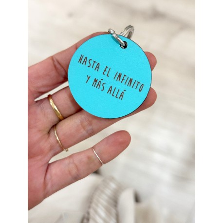 Llavero de cuero "Hasta el infinito y más allá"