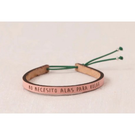 Pulsera cuero "No necesito alas para volar"